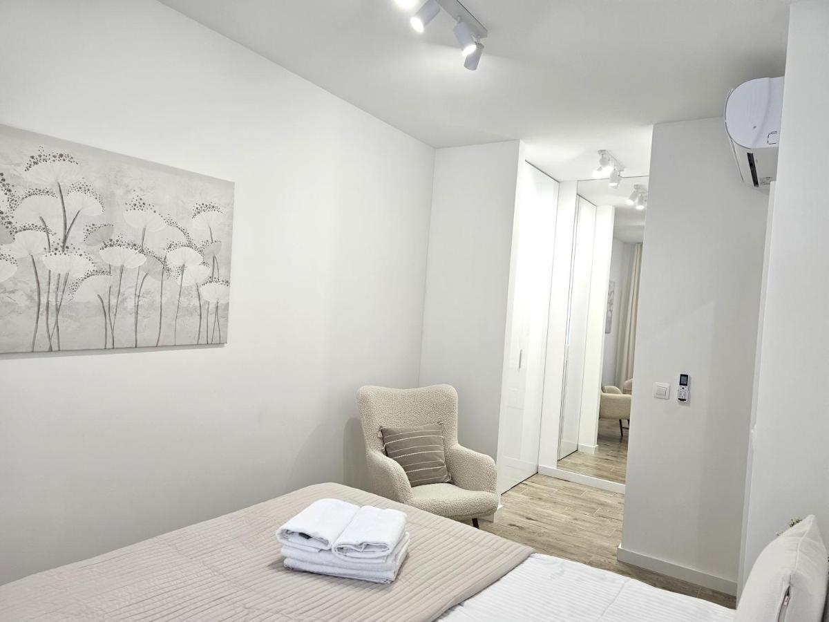 Urban Apartments Luxury Skyline Sokolska Towers 30A, 2 Free Garages, Gym & Sauna, Self Check-In Katowice Zewnętrze zdjęcie